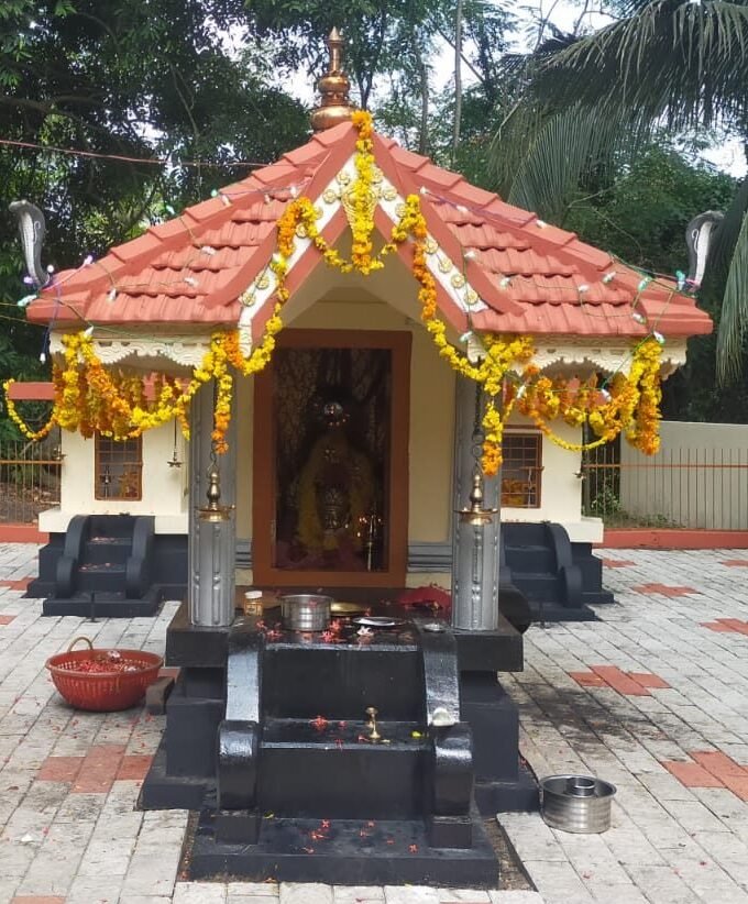 KOCHANAVILAYIL tEMPLE